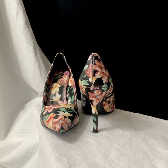 Pump - Picture 3 of 5